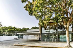 Complex Aquàtic de Vilafranca. Eix