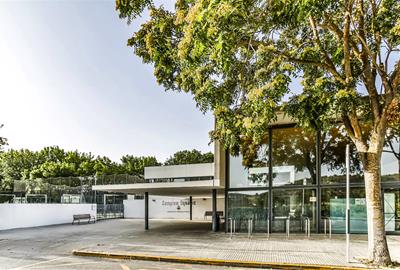 Complex Aquàtic de Vilafranca. Eix