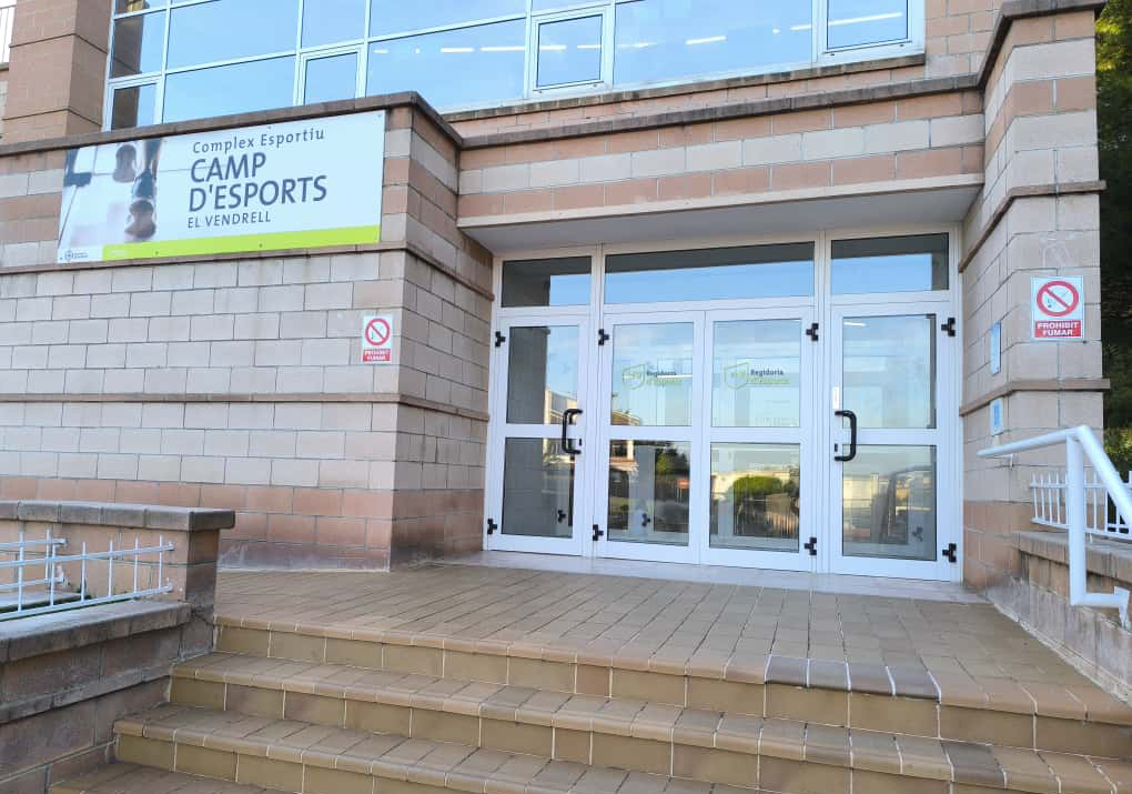 Complex esportiu Camp d'Esports El Vendrell. Eix