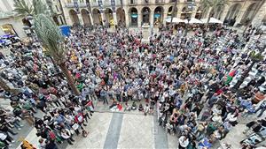 Concentració a Vilanova i la Geltrú contra la intercepció de la flotilla solidària a Gaza. EIX