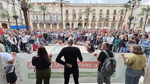 Concentració a Vilanova i la Geltrú contra la intercepció de la flotilla solidària a Gaza