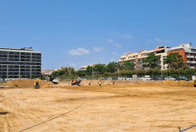 Construeixen un supermercat de 2.000 m² a l'Eixample de Mar de Vilanova. Xavier Canalis