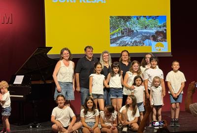 Crida oberta per formar un gran cor infantil i juvenil en l’espectacle de cloenda dels 325 anys de l’arribada de Sant Fèlix a Vilafranca. L’Espinguet