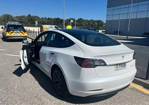 Denunciat un taxista andorrà per efectuar un servei il·legal de VTC fins a Sitges. Mossos d'Esquadra
