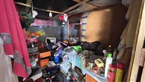 Desallotgen un assentament irregular en una nau del carrer Eduard Toldrà de Vilanova i la Geltrú