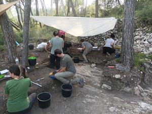 Descobreixen a Sant Martí Sarroca un enterrament de fa 7.200 anys al jaciment de les Guixeres