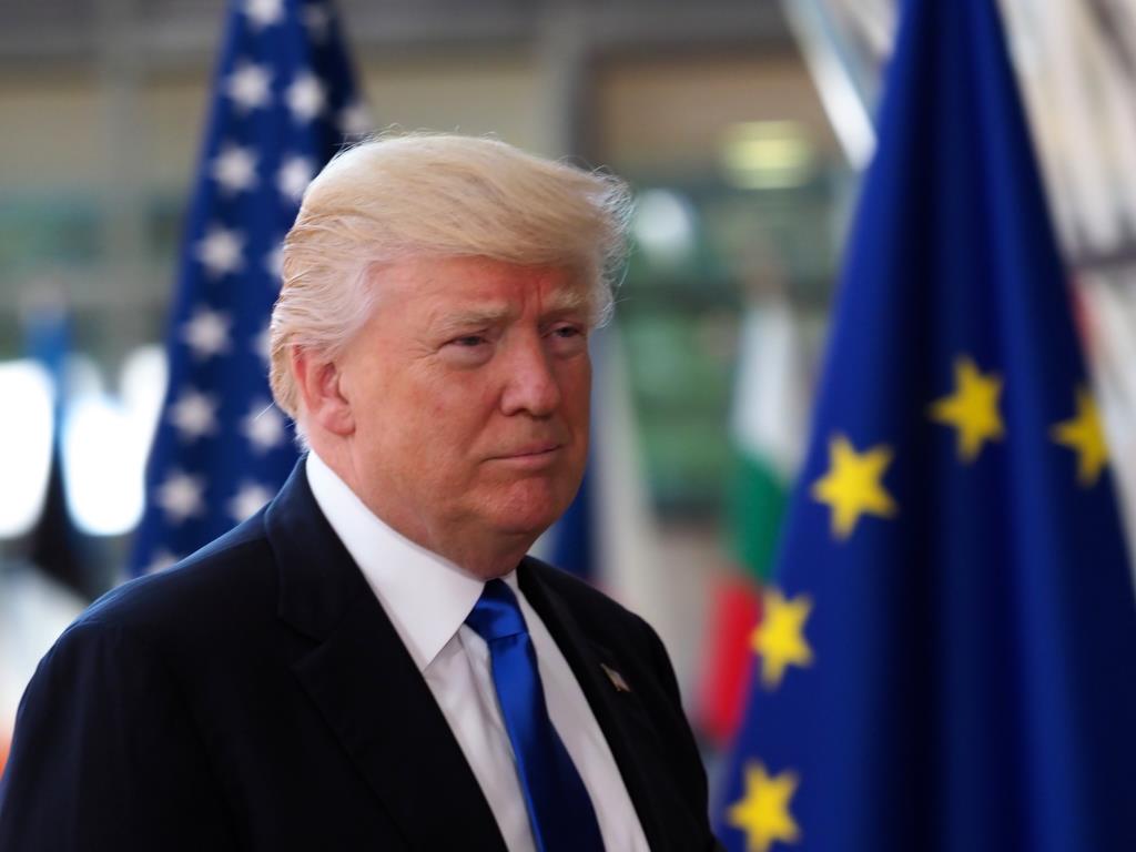 Donald Trump en una reunió amb els líders de la UE al Consell Europeu. ACN