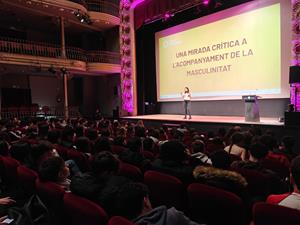 Dues alumnes de l'institut Pere Vives Vich guanyen els Premis de recerca Nativitat Yarza