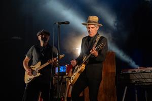 Duncan Dhu celebra 40 anys de música llegendària amb un concert vibrant al Festival Terramar CaixaBank de Sitges. Terramar/ Sergi Abad