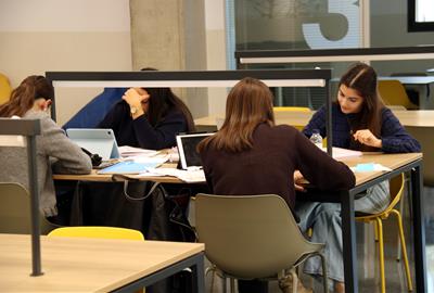 El Baix Penedès, la comarca amb més matrícula viva de la vegueria del Penedès, més del 26% . ACN