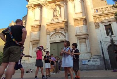 El Ball de Valencians i el Ball de Faixes s’incorporen a la cercavila infantil de Sant Antoni de 2026. ABP Vilanova i la Geltrú