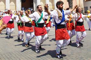 El Ball de Valencians i el Ball de Faixes s’incorporen a la cercavila infantil de Sant Antoni de 2026