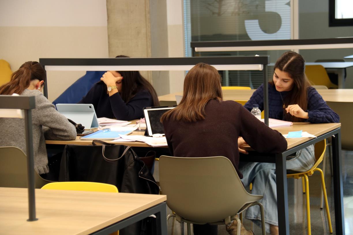 El Campus Salut Igualada començarà a impartir Medicina per a estudiants de la UdL el curs vinent. ACN