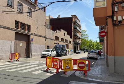 El carrer Santa Margarida i els Monjos de Vilafranca passa a ser de sentit únic per millorar la seguretat i la mobilitat. Ajuntament de Vilafranca