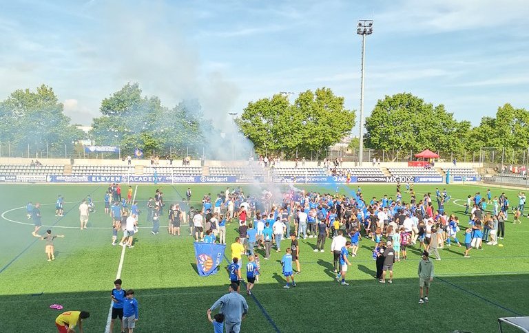 El CF Vilanova puja a Tercera RFEF en un derbi d’infart contra el Vilafranca. @juanluisruizvng
