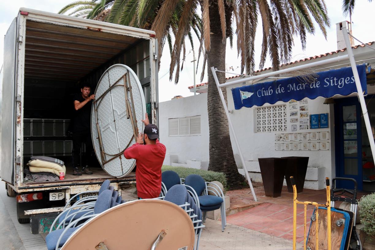 El Club de Mar de Sitges és en ple compte enrere per abandonar l'espai després que l'estat espanyol n'hagi demanat el desnonament. ACN