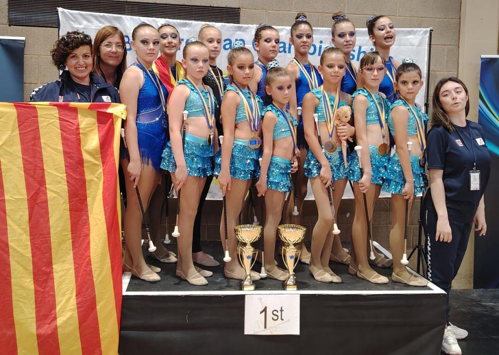 El Club Twirling Vilobí al Campionat d’Europa de Twirling celebrat a Irlanda. Eix