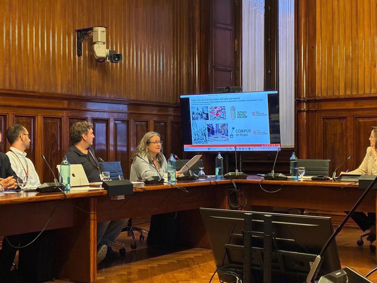 El Consell del Patrimoni Festiu de Sitges demana al Parlament que Corpus i Festa Major mantinguin la màxima distinció patrimonial. Ajuntament de Sitge