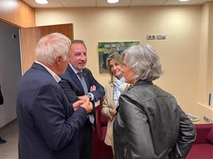 El conseller de Justícia visita Sant Llorenç d’Hortons per abordar el futur del projecte descartat de la presó de dones