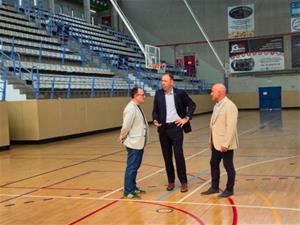 El conseller d’Esports es compromet a donar suport als projectes esportius de Vilanova i la Geltrú. Ajuntament de Vilanova