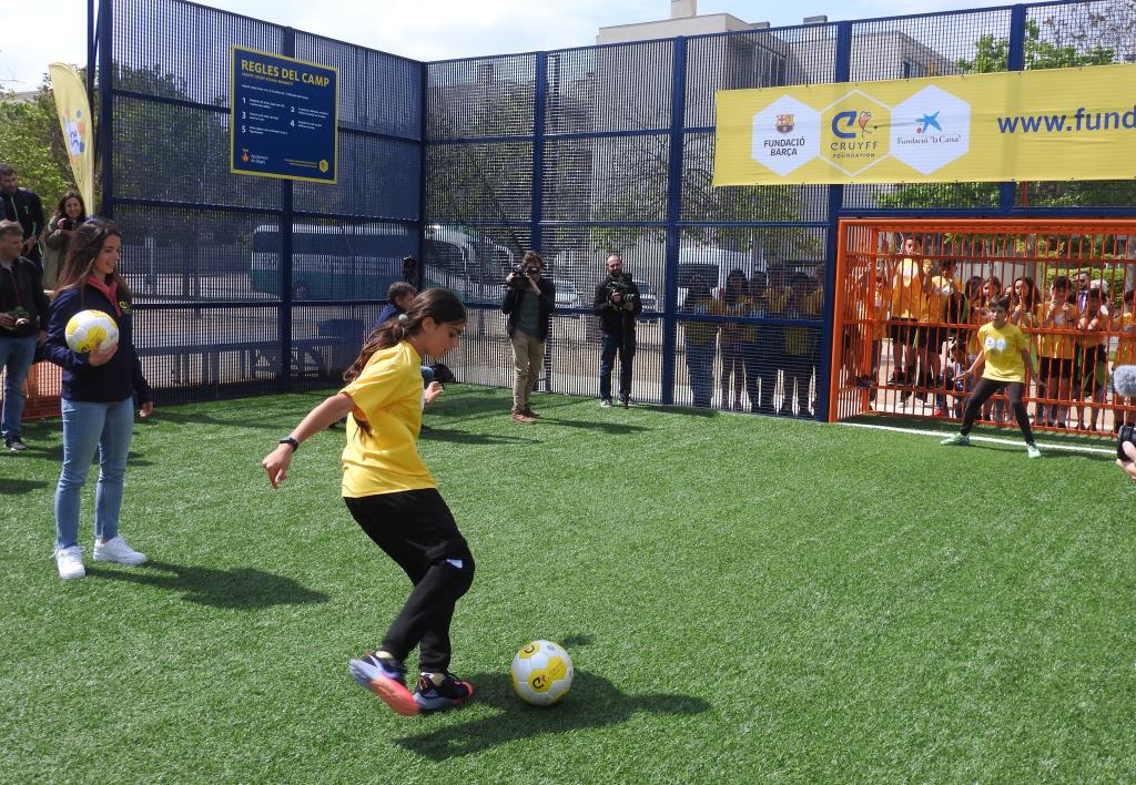 El Cruyff Court Aitana Bonmatí. Eix