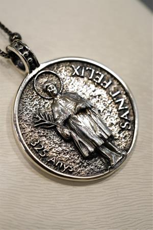 El Grup 325 Sant Fèlix i Joieria Orfi llancen una col·lecció exclusiva de joies per commemorar els 325 anys de Sant Fèlix
