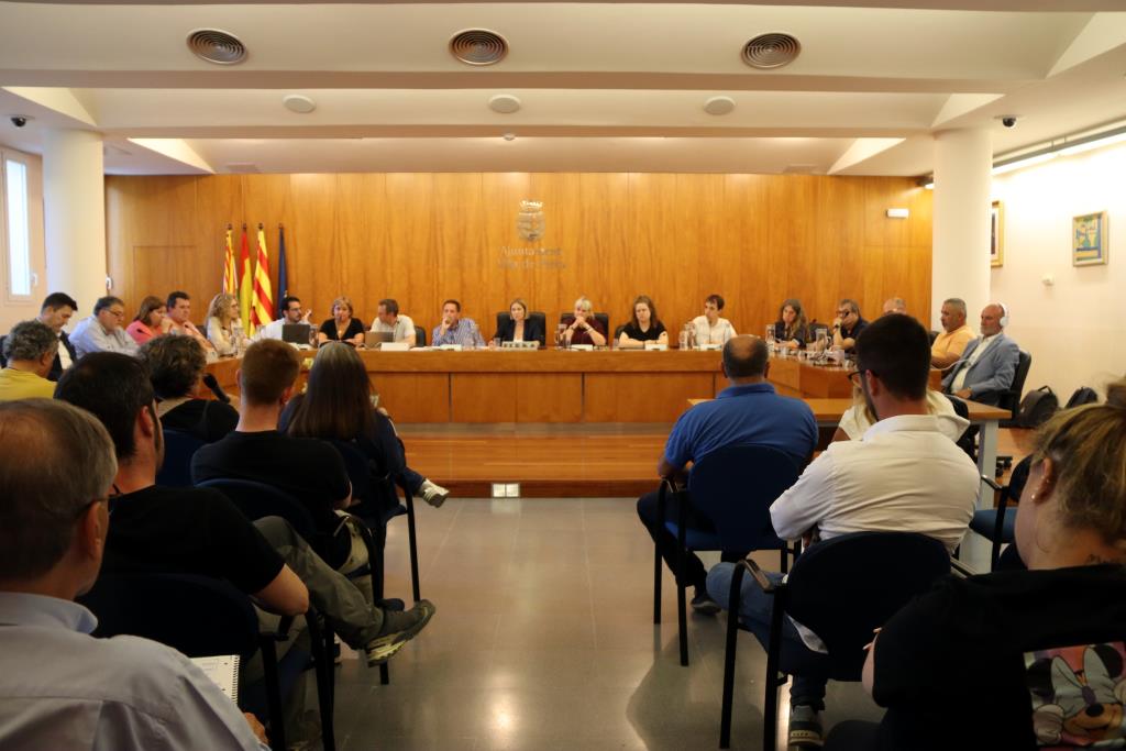 El ple de Piera aprova una moció en defensa de la convivència al municipi i en contra dels 