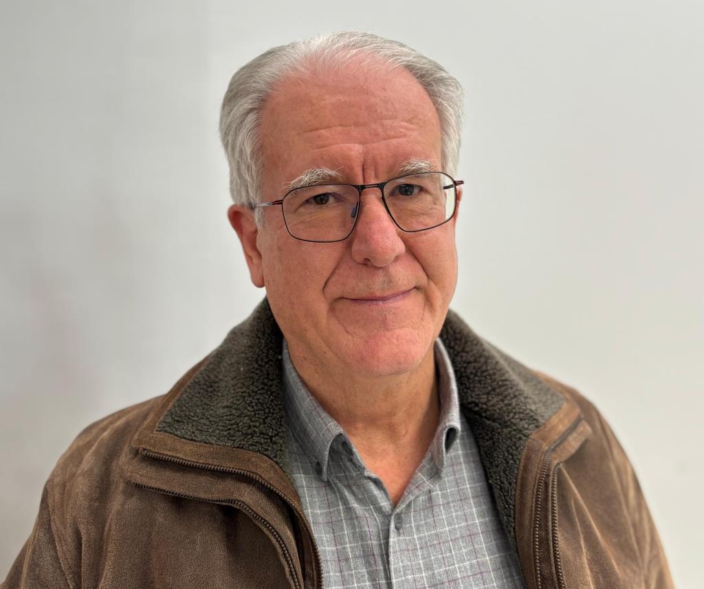 El pregó de Joan Solà dona avui el tret de sortida a les Fires de Maig . EIX