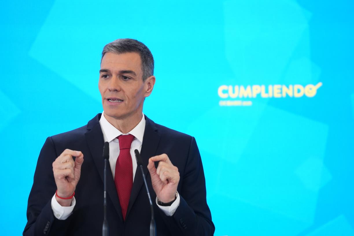 El president del govern espanyol, Pedro Sánchez, durant la roda de premsa de balanç de l’any celebrada aquest dilluns a la Moncloa. ACN / Javier Barba