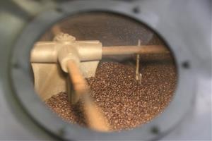 El sector del cafè i el cacau dispara preus un 32,5% en tres anys i busca com evitar esdevenir un producte de luxe