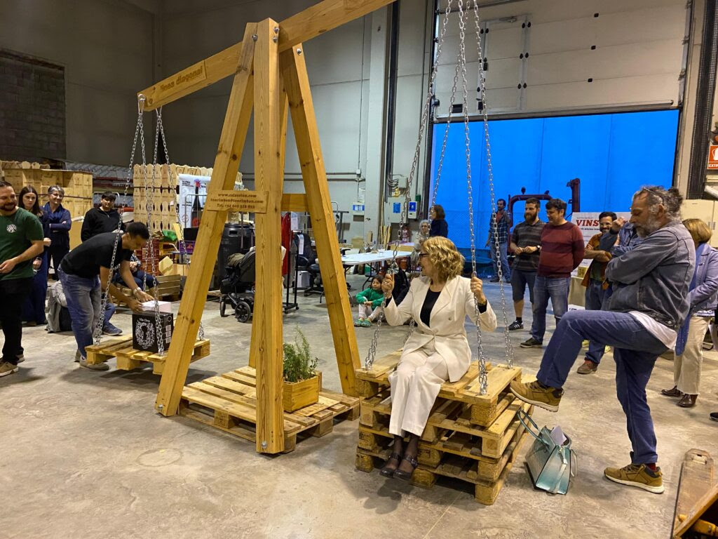 “El vi és cultura” premia la fantasia i l’enginy en la seva sisena edició a Vilobí del Penedès. El vi és cultura