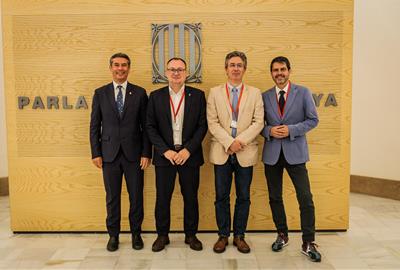 Els alcaldes de les capitals del Penedès exigeixen al Parlament millores urgents en el transport públic per afrontar el creixement. Ajuntament de Vila