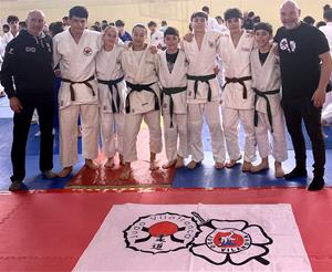 Els alumnes de l'Escola de Judo Vilafranca-Vilanova a Montesquiu. Eix