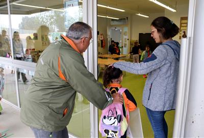Els centres educatius obren amb normalitat, tot i que es pot registrar alguna incidència menor en els subministraments. ACN