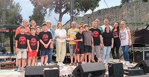 Els Diables de Moja i Josep Maria Mitjans Arqués reben el 32è Premi Rossend Montané. Ajuntament d'Olèrdola