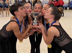 Els gimnastes del Club Rítmica Olèrdola . Eix