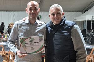 Els integrants del CE Nova Olivella a la Gala de la Nit de l’Esport d’Olivella 2025