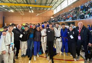Els judoques de l'Escola de Judo Vilafranca - Vilanova. Eix