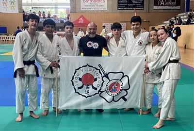 Els judoques de l'Escola de Judo Vilafranca - Vilanova. Eix