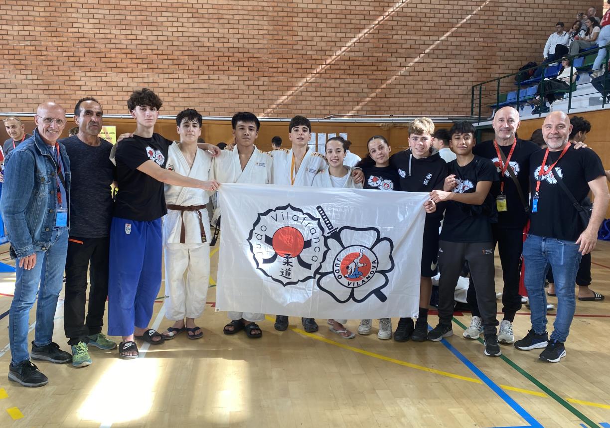 Els judoques de l'Escola de Judo Vilafranca - Vilanova. Eix