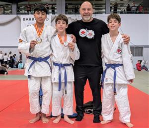 Els judoques de l'Escola de Judo Vilafranca - Vilanova. Eix