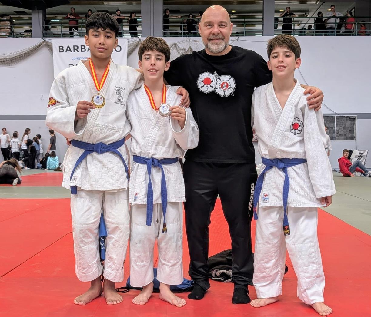 Els judoques de l'Escola de Judo Vilafranca - Vilanova. Eix