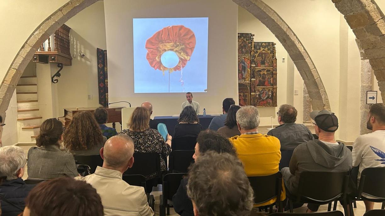 Els Museus de Sitges publiquen el catàleg de la col·lecció de nines i joguines de Lola Anglada, una obra clau per a la recerca i la difusió del patrim