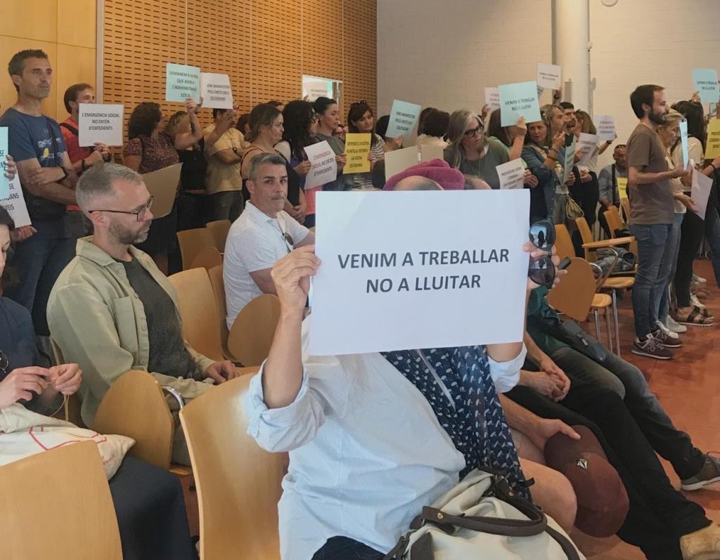 Els treballadors de l’Ajuntament de Sant Pere de Ribes es mobilitzen per exigir solucions urgents davant la paralització de serveis. CCOO