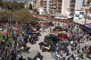 Els vehicles d’època tornen a brillar al Ral·li Barcelona-Sitges