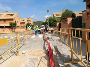 Endesa modernitza la xarxa elèctrica de Coma-ruga per fer front al creixement turístic  