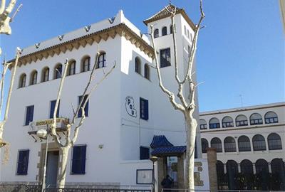 Escola La Pau. Eix