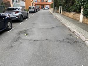 Estat de l’asfalt del carrer Vallespir . Eix