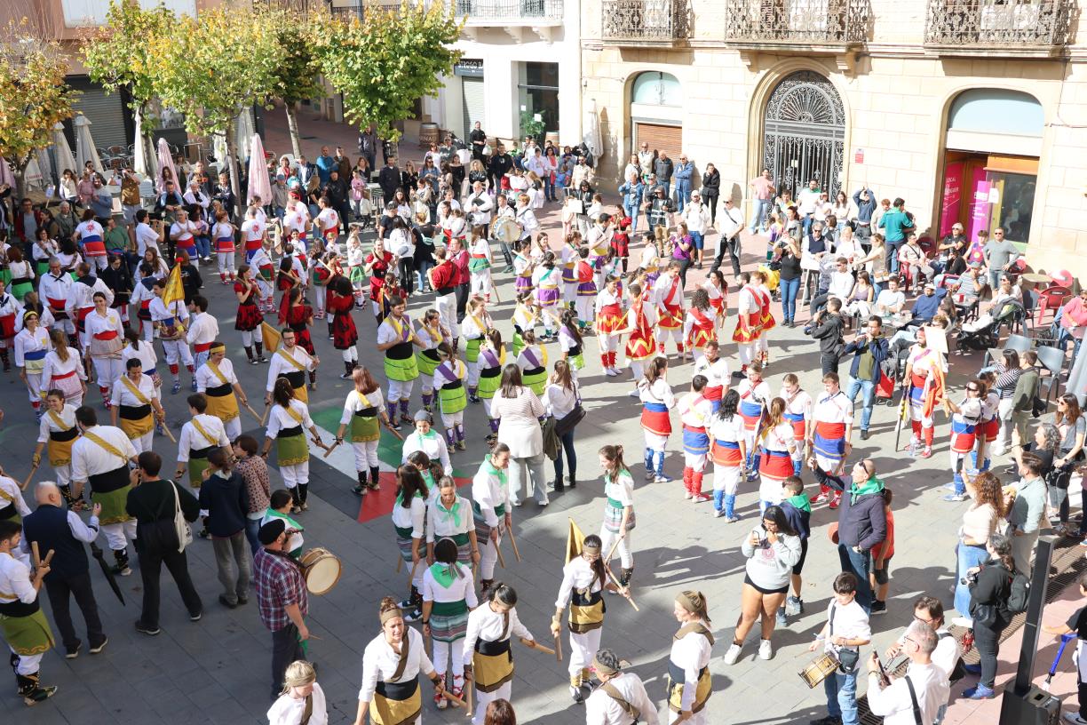 Èxit de la Trobada Bastonera Territorial del Penedès a Sant Sadurní. Ajt Sant Sadurní d'Anoia