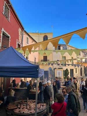 Èxit de participació a la Fira Mata-degolla de Sant Quintí, que combina història i activitats familiars